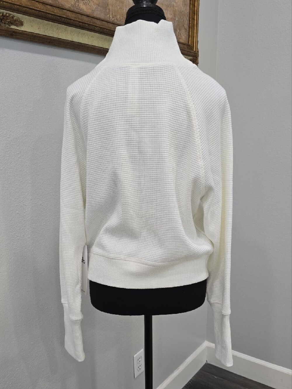 ALO Waffle Weekend Escape Mock Neck Long Sleeve - Picture 6 of 12